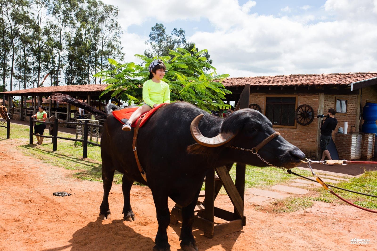 Do campo ao parque aquático: o mix perfeito de diversão no Barretos Country