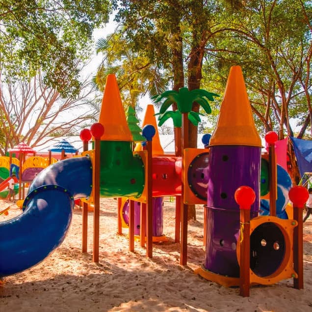 Brinquedos do Parque do Peãozinho